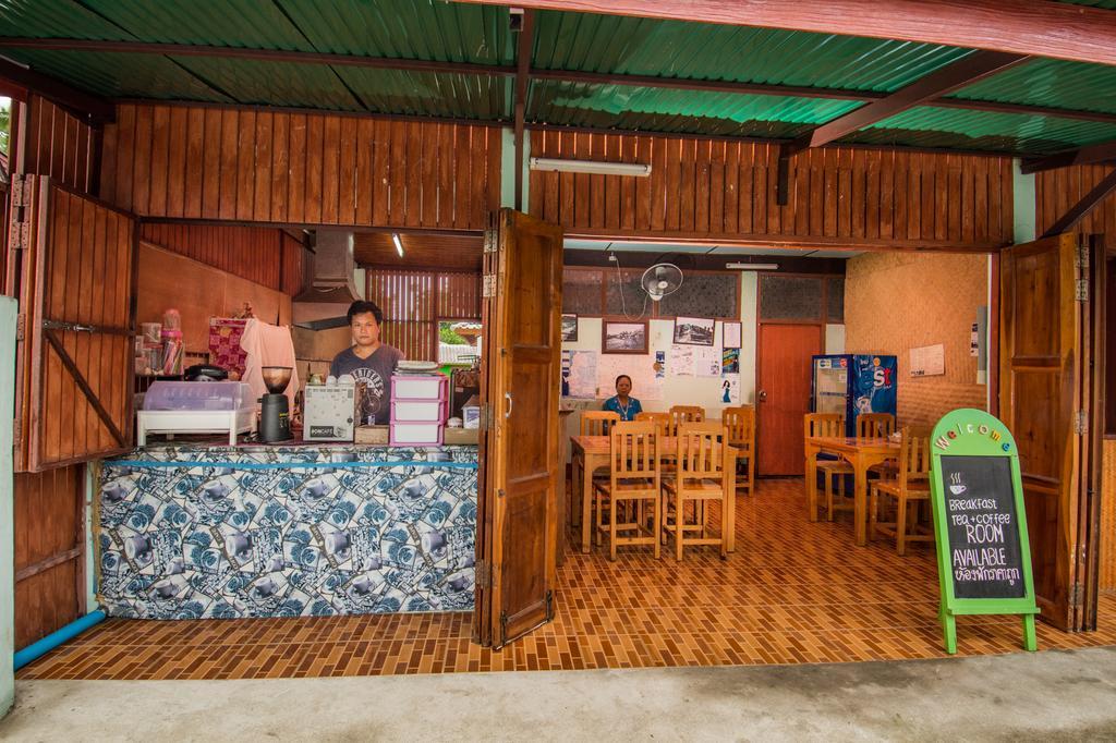 Sarm Mork Guest House Mae Hong Son Exteriör bild