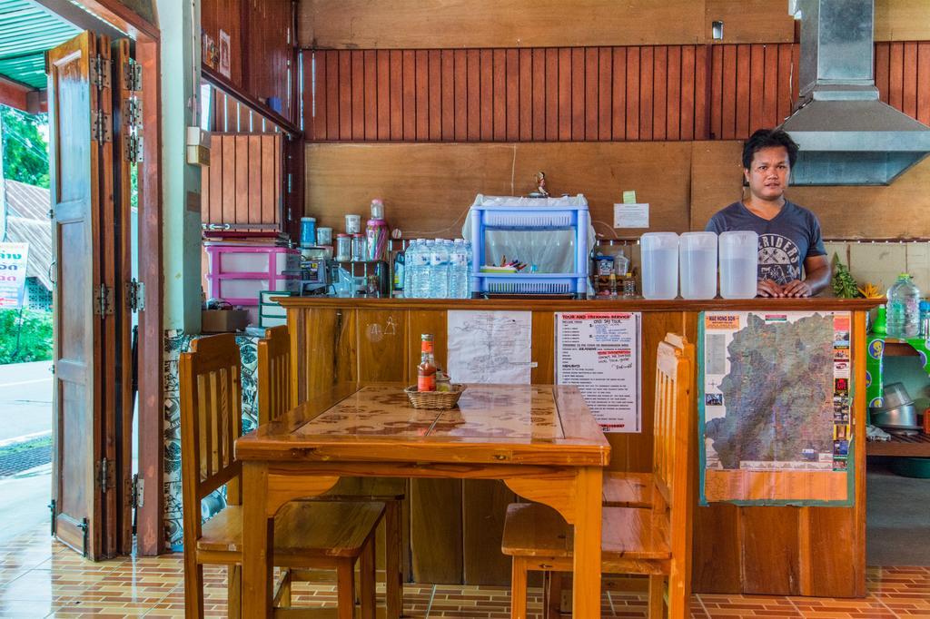 Sarm Mork Guest House Mae Hong Son Exteriör bild