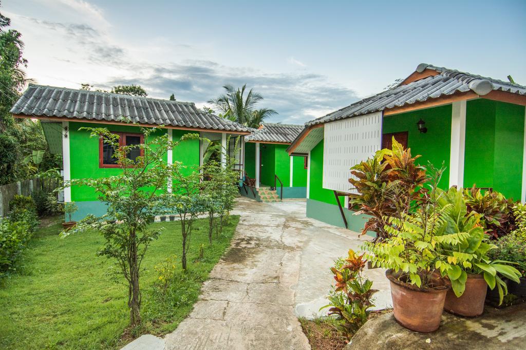 Sarm Mork Guest House Mae Hong Son Exteriör bild