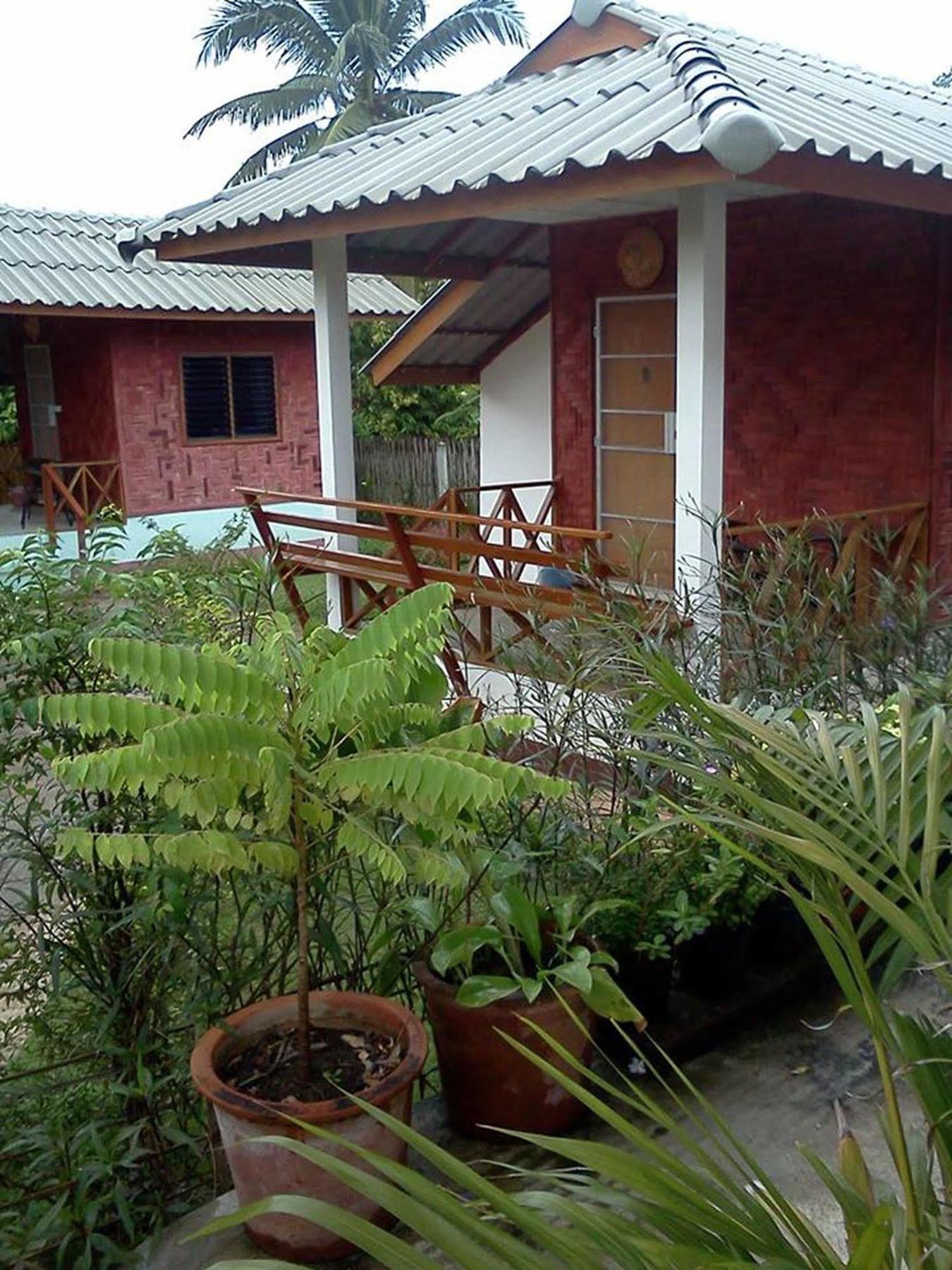 Sarm Mork Guest House Mae Hong Son Exteriör bild